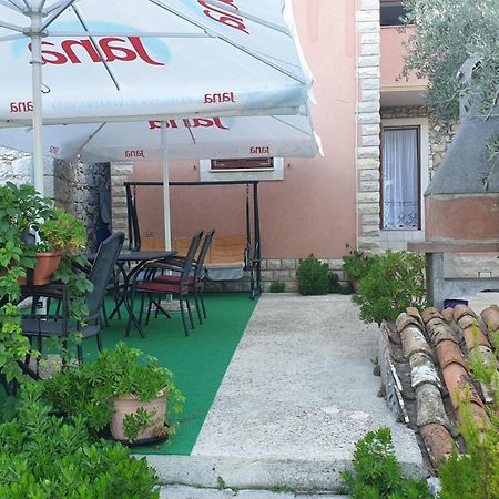 Apartments Rosa Mali Lošinj Zewnętrze zdjęcie