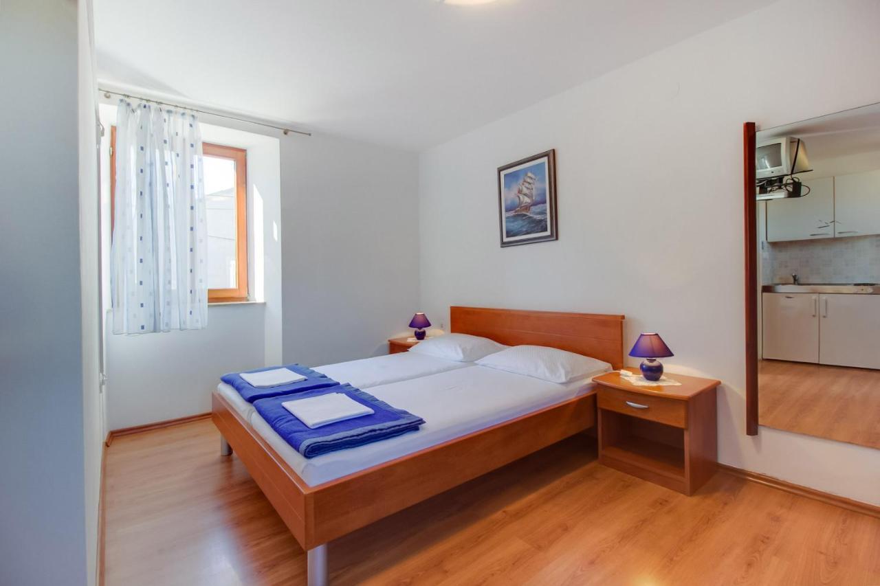 Apartments Rosa Mali Lošinj Zewnętrze zdjęcie