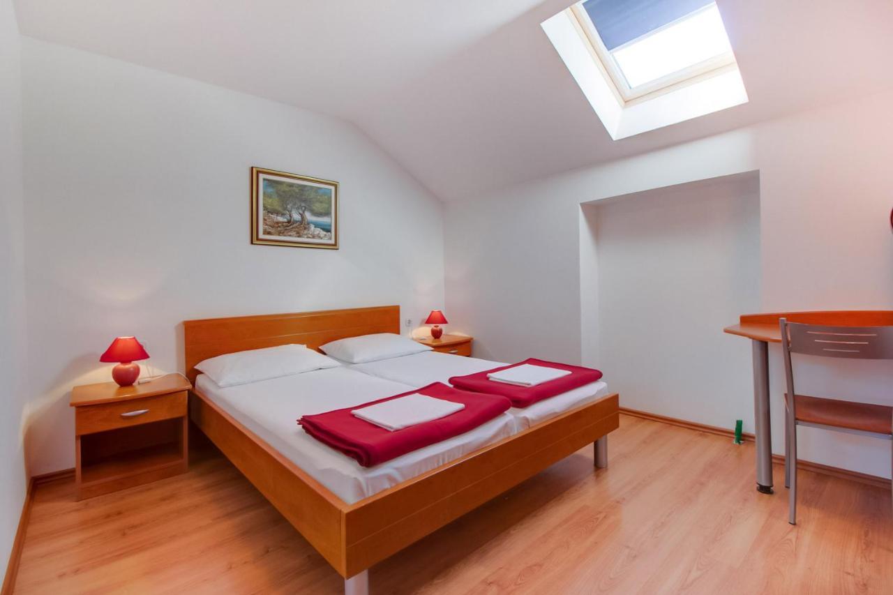 Apartments Rosa Mali Lošinj Zewnętrze zdjęcie