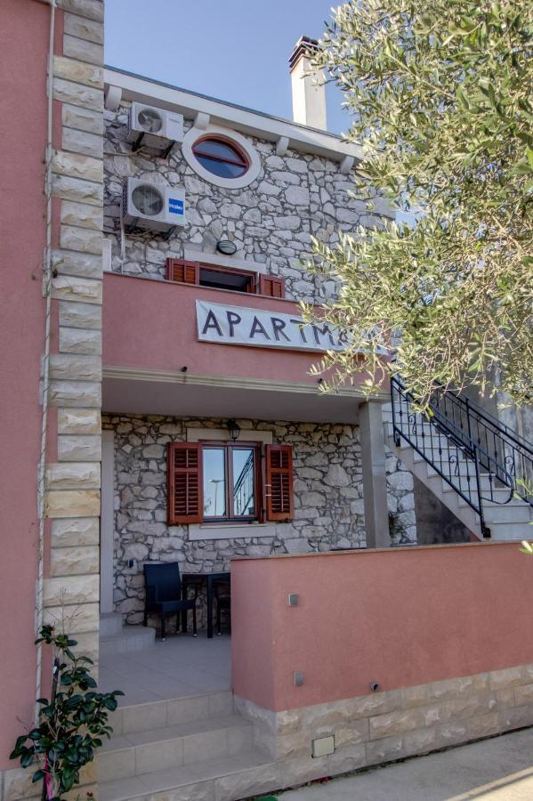 Apartments Rosa Mali Lošinj Zewnętrze zdjęcie