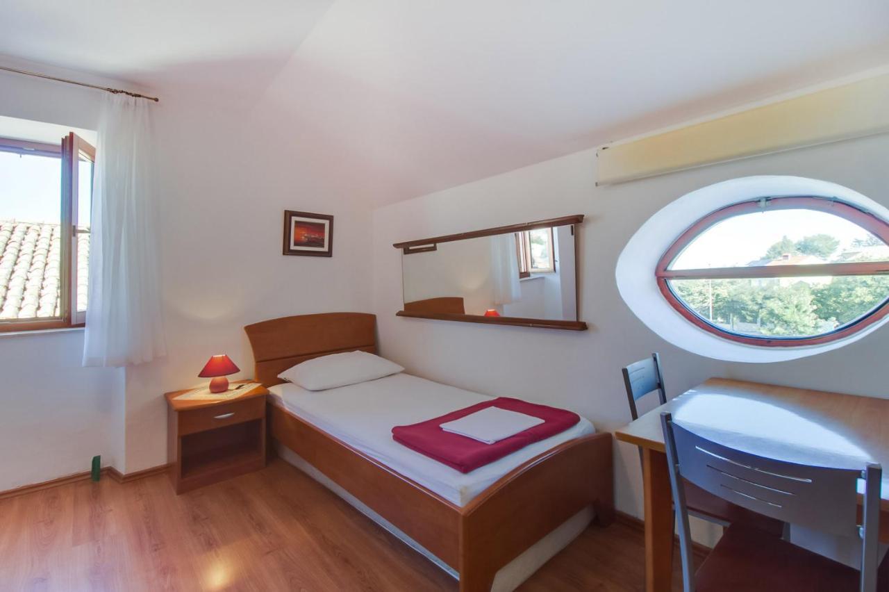 Apartments Rosa Mali Lošinj Zewnętrze zdjęcie