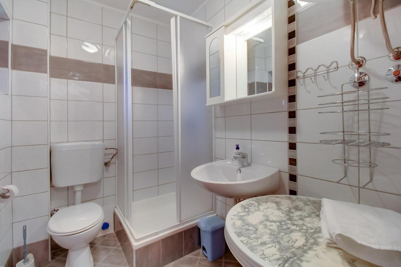 Apartments Rosa Mali Lošinj Zewnętrze zdjęcie