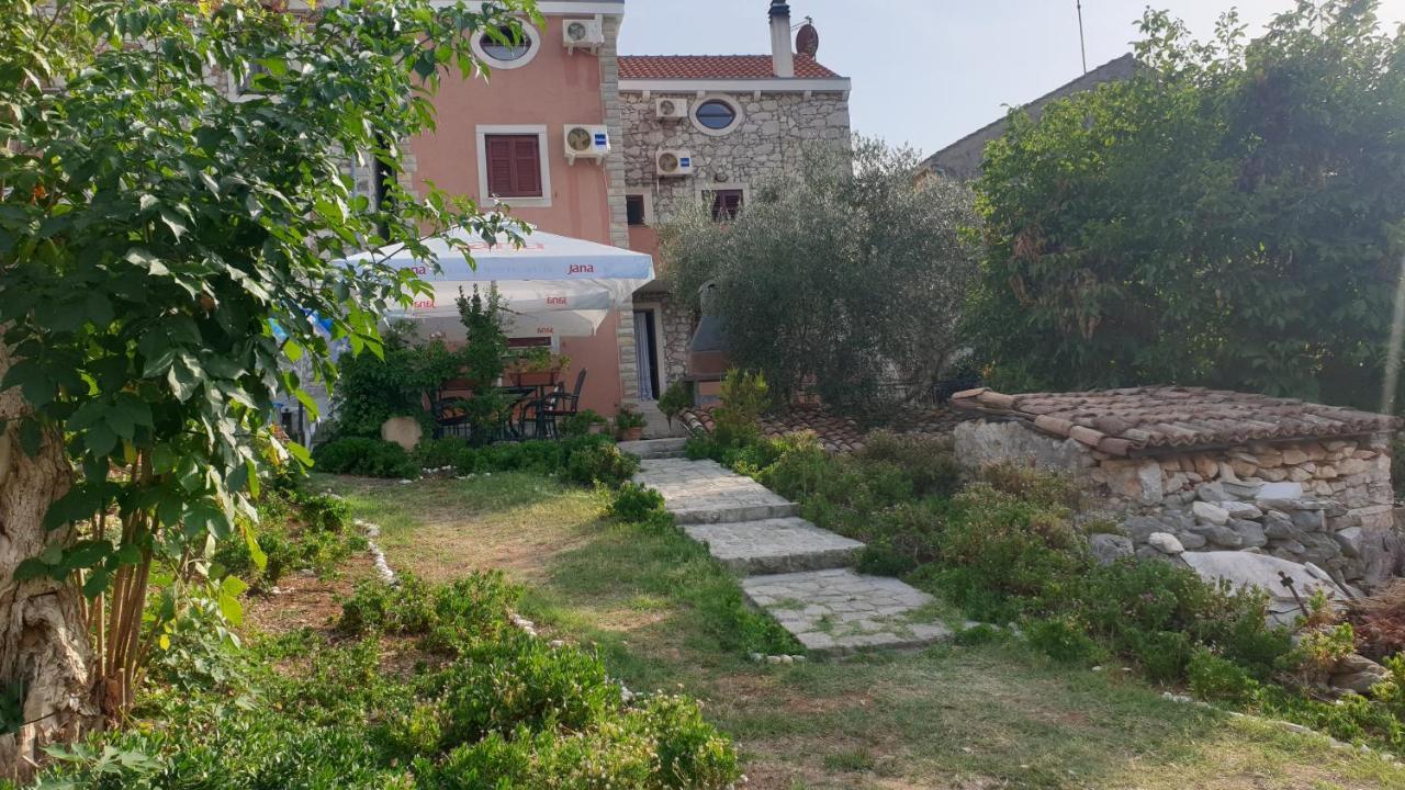 Apartments Rosa Mali Lošinj Zewnętrze zdjęcie