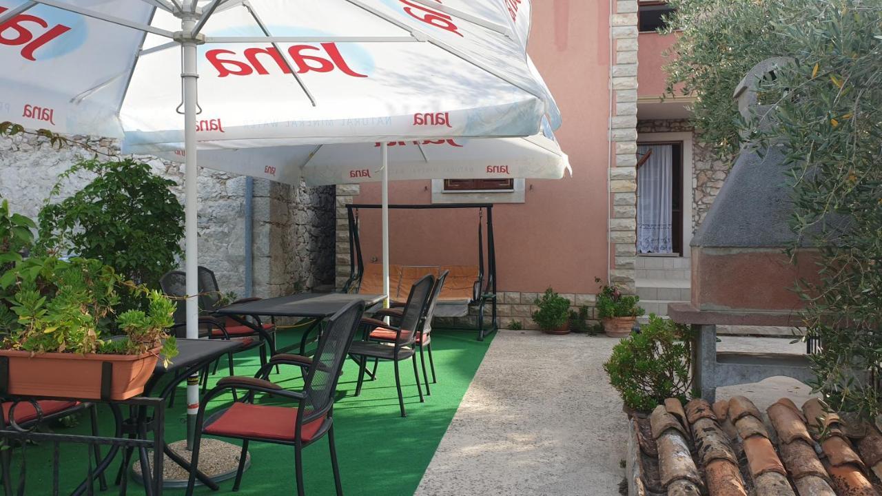 Apartments Rosa Mali Lošinj Zewnętrze zdjęcie