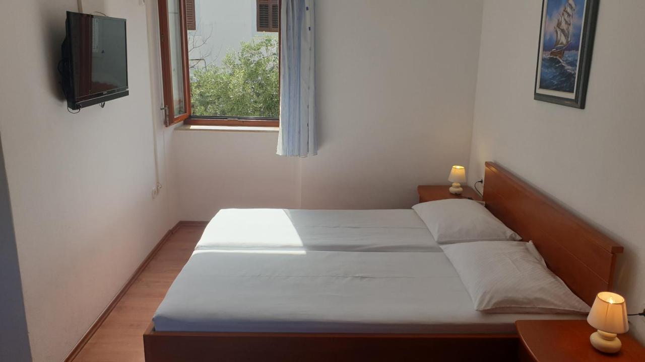 Apartments Rosa Mali Lošinj Zewnętrze zdjęcie