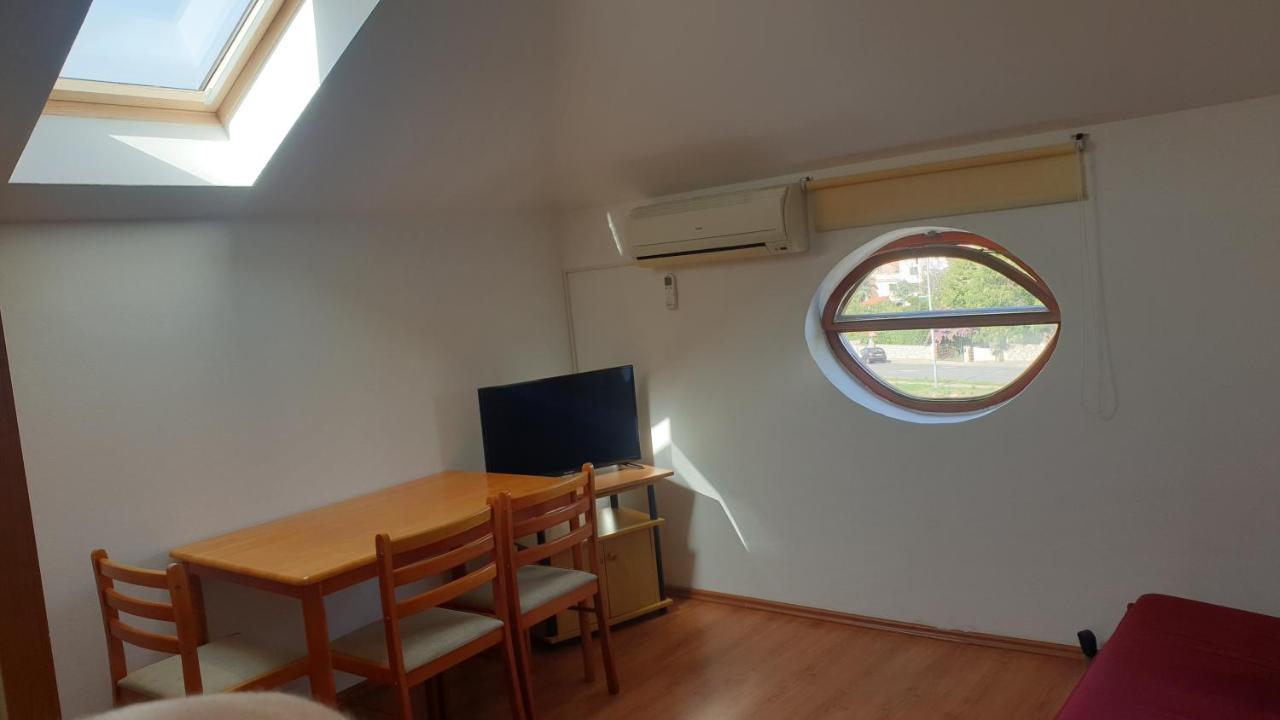 Apartments Rosa Mali Lošinj Zewnętrze zdjęcie